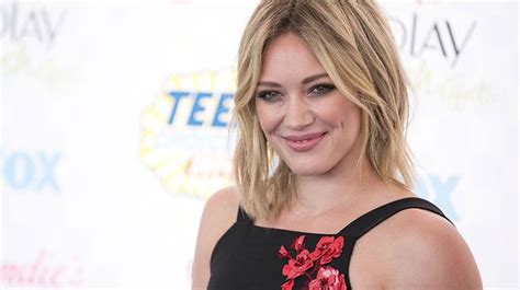 Celebrity naked photo scandal: Hilary Duff calls FBI after FAKE。